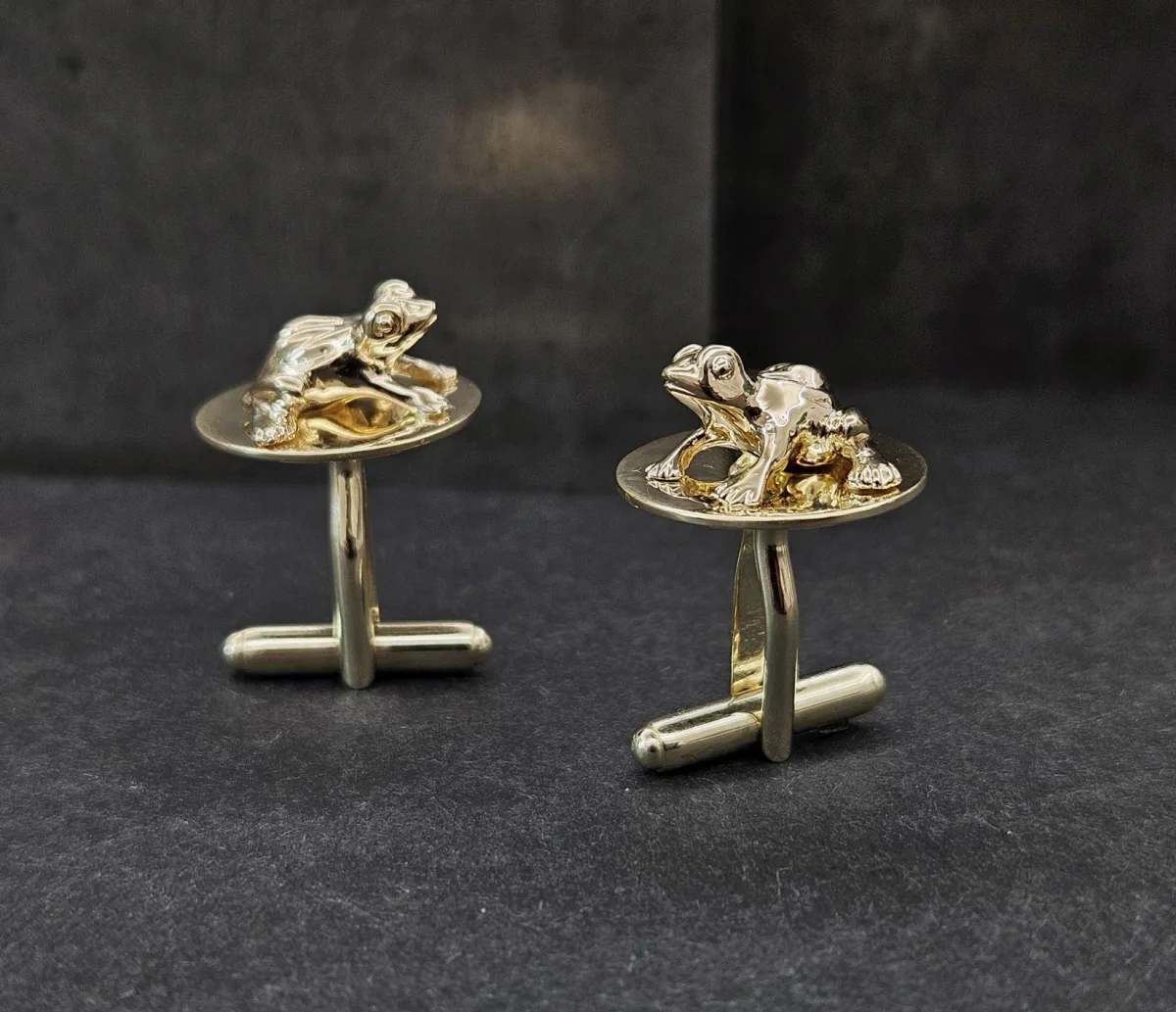 Frog Cufflinks Gold